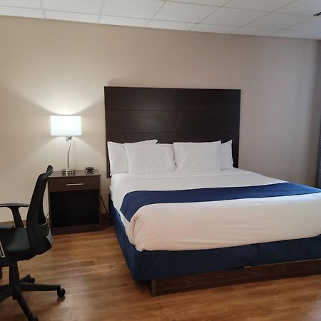 Ariel Broadway Hotel Lorain Eksteriør billede