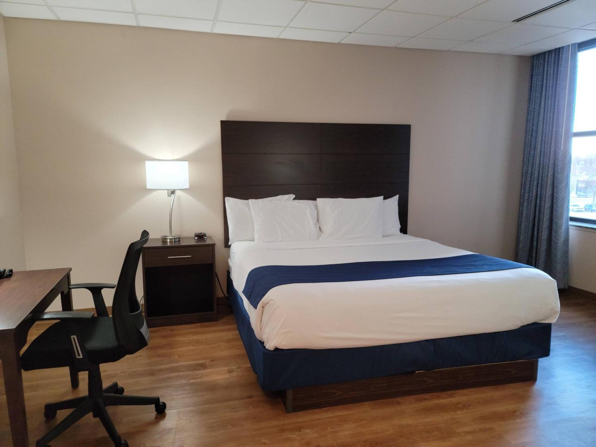 Ariel Broadway Hotel Lorain Eksteriør billede